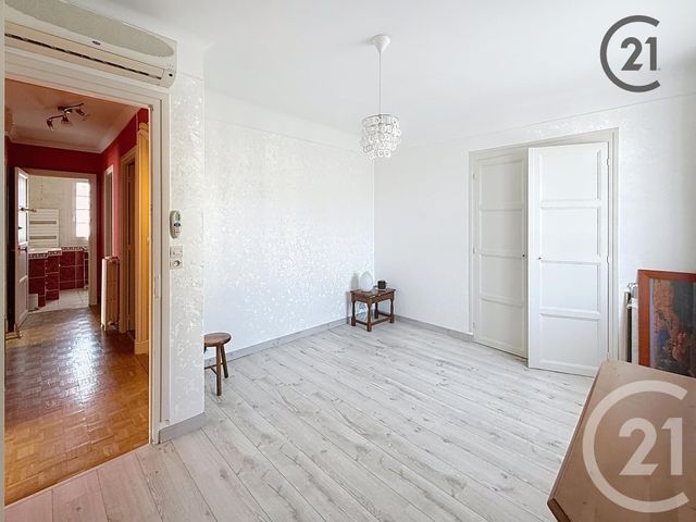 Appartement &agrave; vendre - 5 pi&egrave;ces - 126 m2 - Auxerre - 89 - BOURGOGNE