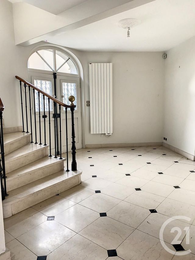 Maison &agrave; vendre - 8 pi&egrave;ces - 210 m2 - 89 - BOURGOGNE