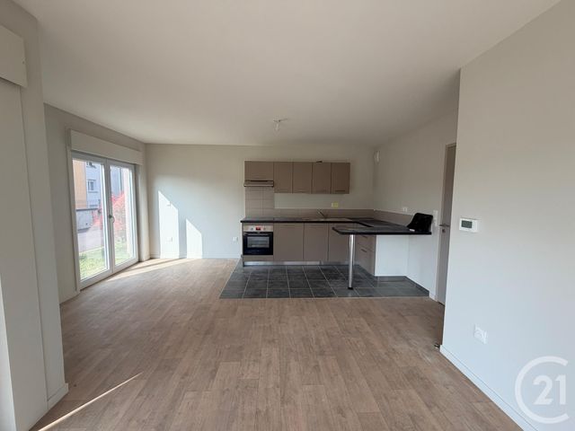 Appartement F4 &agrave; louer - 4 pi&egrave;ces - 87 m2 - Auxerre - 89 - BOURGOGNE