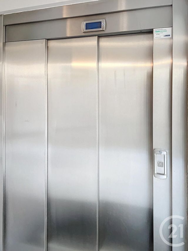 Appartement F2 &agrave; vendre - 2 pi&egrave;ces - 48 m2 - St Georges Sur Baulche - 89 - BOURGOGNE