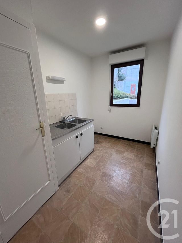 Appartement F2 &agrave; louer - 2 pi&egrave;ces - 53 m2 - Auxerre - 89 - BOURGOGNE
