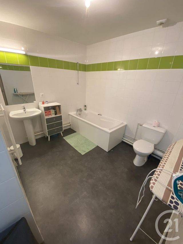 Appartement F2 &agrave; louer - 2 pi&egrave;ces - 58 m2 - Auxerre - 89 - BOURGOGNE