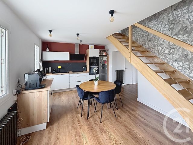 Appartement F3 &agrave; louer - 3 pi&egrave;ces - 87 m2 - Auxerre - 89 - BOURGOGNE