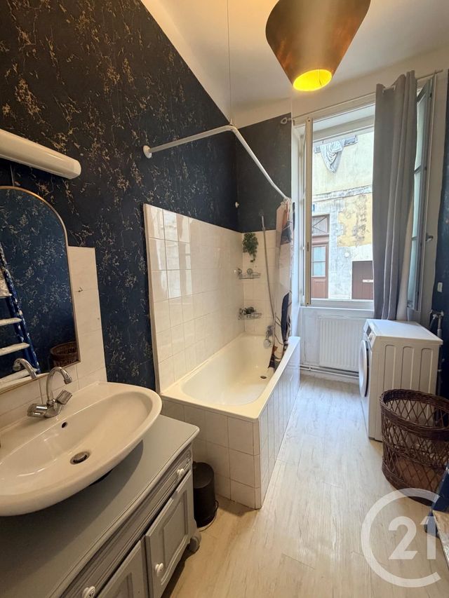 Appartement T2 &agrave; louer - 2 pi&egrave;ces - 52 m2 - Auxerre - 89 - BOURGOGNE