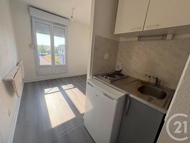 Appartement Studio &agrave; louer - 1 pi&egrave;ce - 13,60 m2 - Auxerre - 89 - BOURGOGNE