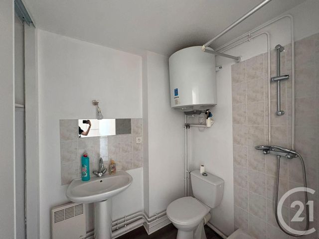 Appartement Studio &agrave; louer - 1 pi&egrave;ce - 13,60 m2 - Auxerre - 89 - BOURGOGNE