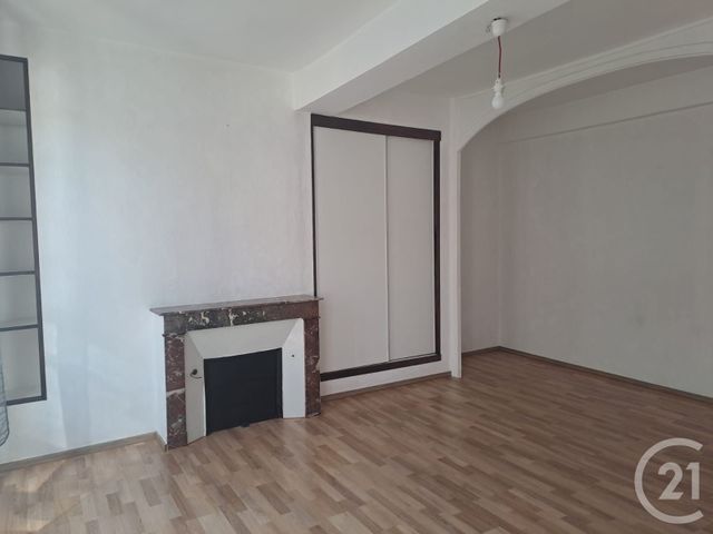 Appartement F2 &agrave; louer - 2 pi&egrave;ces - 58,20 m2 - Auxerre - 89 - BOURGOGNE