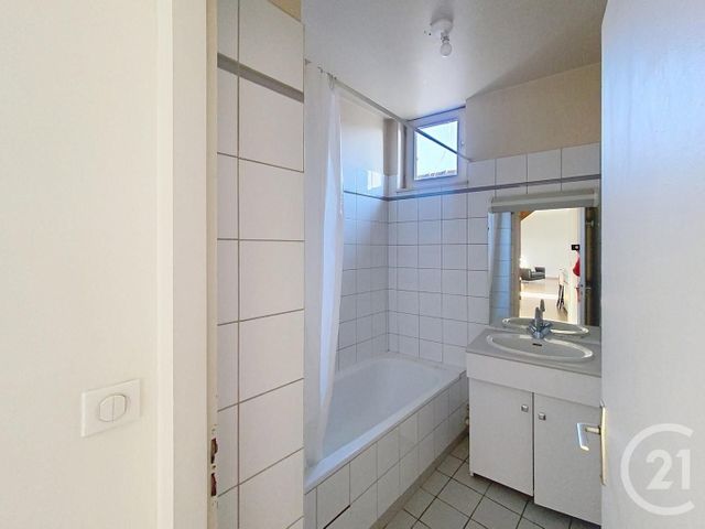 Appartement Duplex &agrave; louer - 4 pi&egrave;ces - 92,84 m2 - Auxerre - 89 - BOURGOGNE