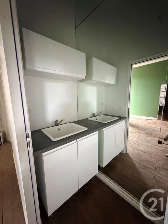 Appartement Local &agrave; louer - 2 pi&egrave;ces - 35 m2 - Auxerre - 89 - BOURGOGNE
