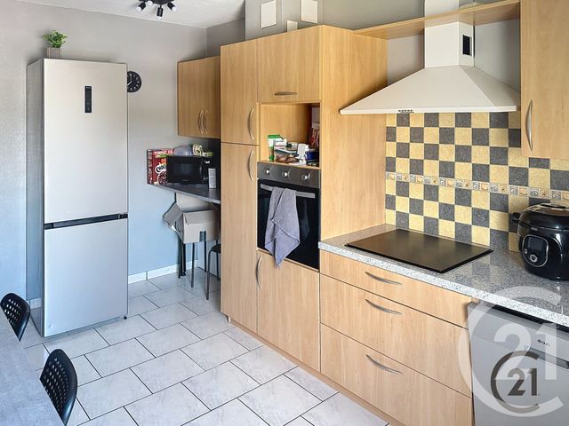 Appartement F4 &agrave; louer - 5 pi&egrave;ces - 95,95 m2 - Auxerre - 89 - BOURGOGNE