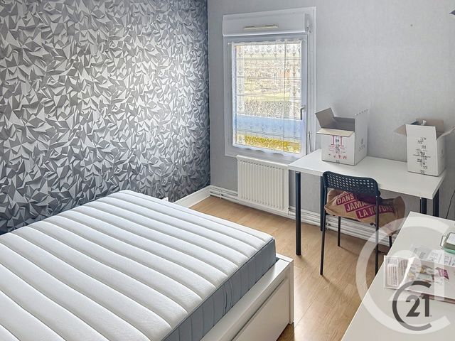 Appartement F4 &agrave; louer - 5 pi&egrave;ces - 95,95 m2 - Auxerre - 89 - BOURGOGNE