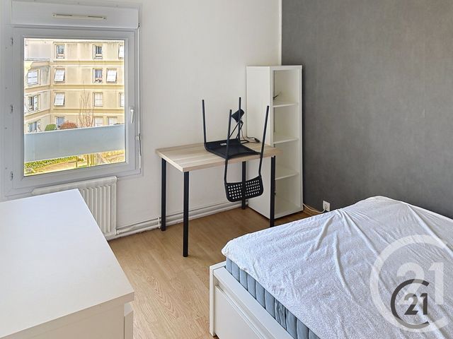 Appartement F4 &agrave; louer - 5 pi&egrave;ces - 95,95 m2 - Auxerre - 89 - BOURGOGNE
