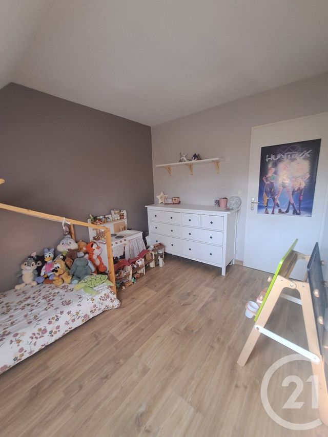 Maison &agrave; louer - 4 pi&egrave;ces - 80 m2 - Chevannes - 89 - BOURGOGNE