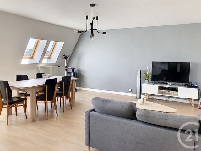 Appartement F3 &agrave; louer - 3 pi&egrave;ces - 81,50 m2 - Auxerre - 89 - BOURGOGNE