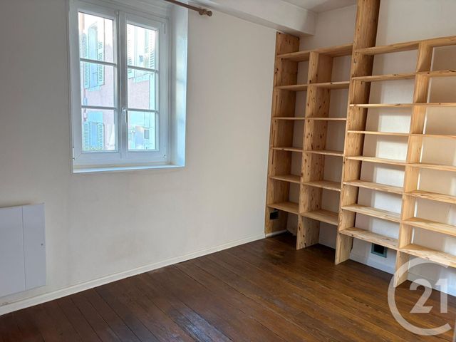 Maison &agrave; louer - 3 pi&egrave;ces - 64 m2 - Auxerre - 89 - BOURGOGNE