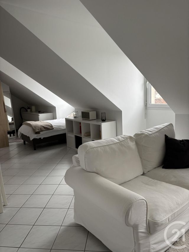 Appartement F1 &agrave; louer - 1 pi&egrave;ce - 27,40 m2 - Auxerre - 89 - BOURGOGNE