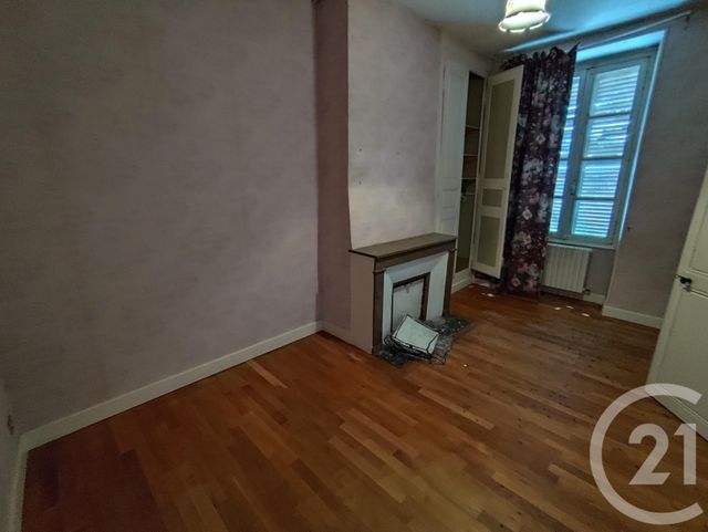 Maison à vendre - 8 pièces - 222 m2 - St Chartier - 36 - CENTRE