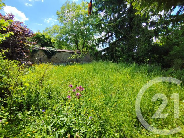 Maison à vendre - 8 pièces - 222 m2 - St Chartier - 36 - CENTRE