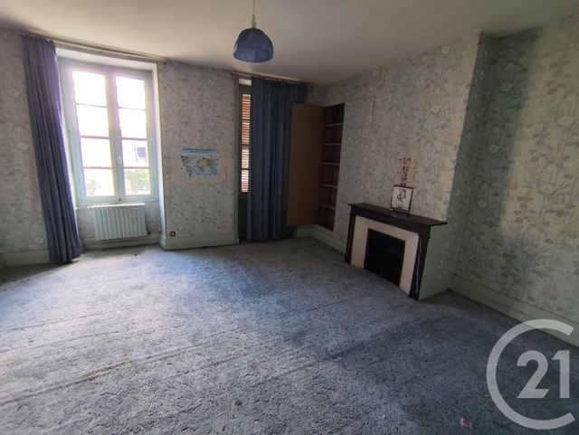 Maison à vendre - 8 pièces - 222 m2 - St Chartier - 36 - CENTRE