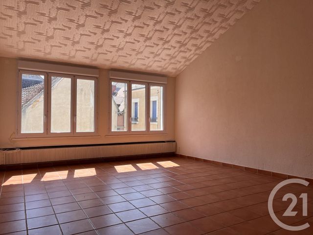 Maison à vendre - 3 pièces - 112 m2 - La Chatre - 36 - CENTRE