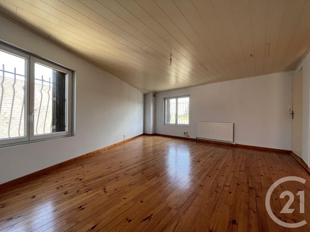 Maison à vendre - 3 pièces - 112 m2 - La Chatre - 36 - CENTRE