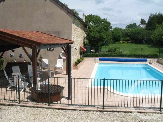 Maison à vendre - 10 pièces - 253,25 m2 - La Berthenoux - 36 - CENTRE