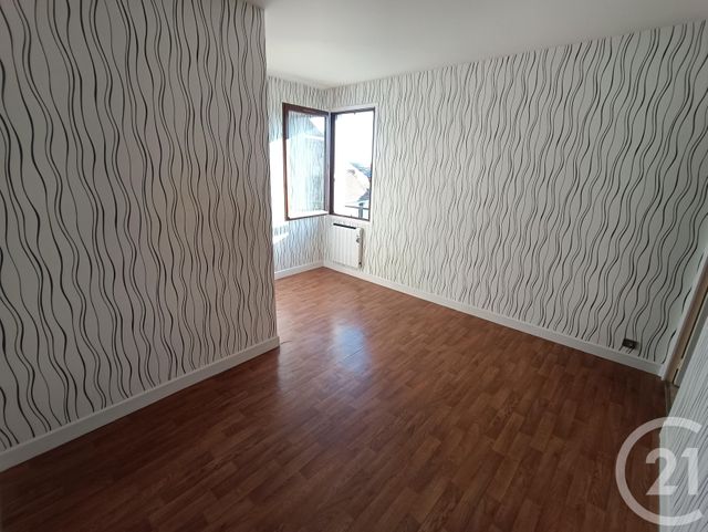 Appartement F2 à vendre - 2 pièces - 56 m2 - La Chatre - 36 - CENTRE