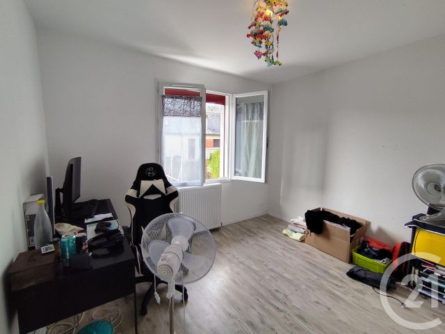 Maison &agrave; vendre - 6 pi&egrave;ces - 99,90 m2 - La Chatre - 36 - CENTRE