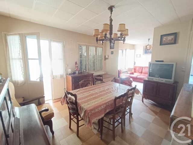 Maison &agrave; vendre - 5 pi&egrave;ces - 92,60 m2 - La Chatre - 36 - CENTRE