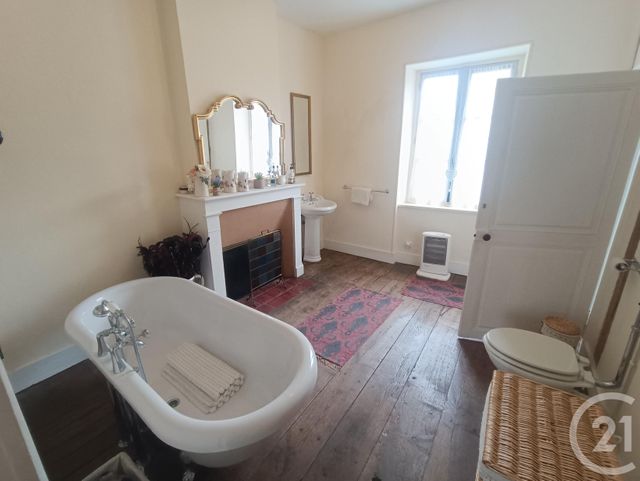 Maison à vendre - 6 pièces - 177 m2 - Aigurande - 36 - CENTRE