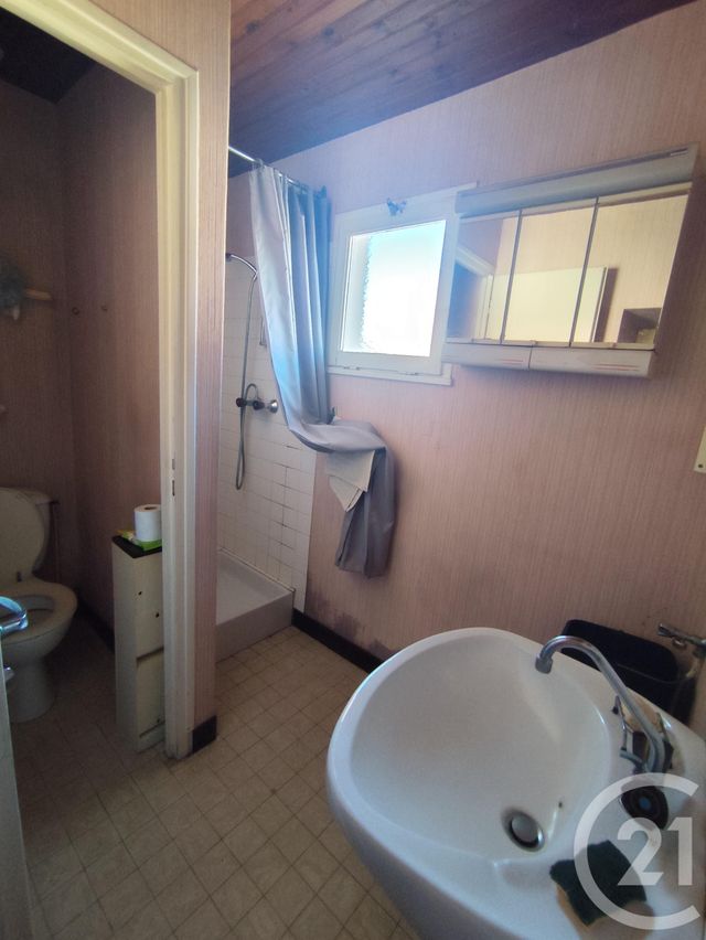 Maison &agrave; vendre - 3 pi&egrave;ces - 79,90 m2 - Chateaumeillant - 18 - CENTRE