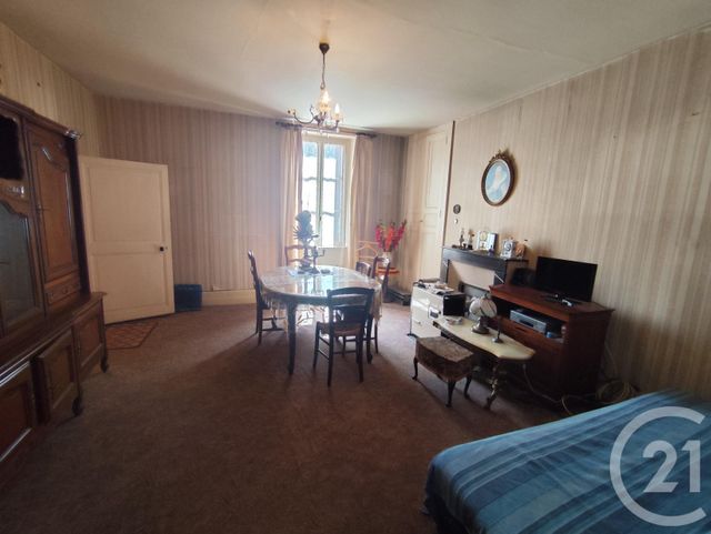 Maison &agrave; vendre - 3 pi&egrave;ces - 79,90 m2 - Chateaumeillant - 18 - CENTRE