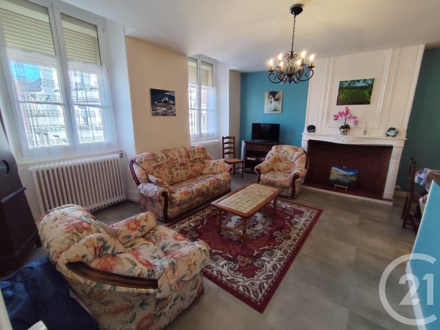 Maison &agrave; vendre - 8 pi&egrave;ces - 155 m2 - Chateaumeillant - 18 - CENTRE