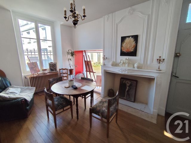 Maison &agrave; vendre - 8 pi&egrave;ces - 155 m2 - Chateaumeillant - 18 - CENTRE