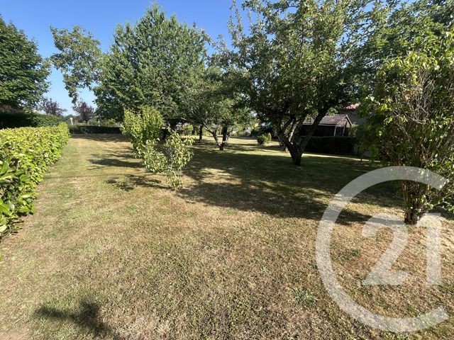 Maison à vendre - 4 pièces - 68 m2 - Ste Severe Sur Indre - 36 - CENTRE