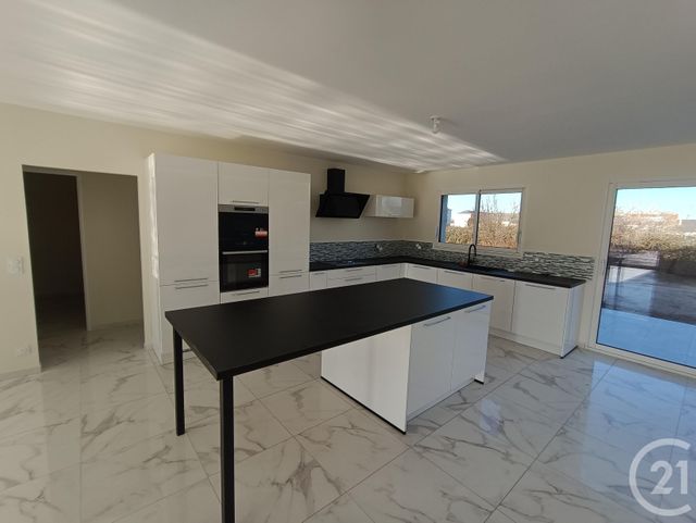 Maison à vendre - 4 pièces - 141,79 m2 - La Chatre - 36 - CENTRE