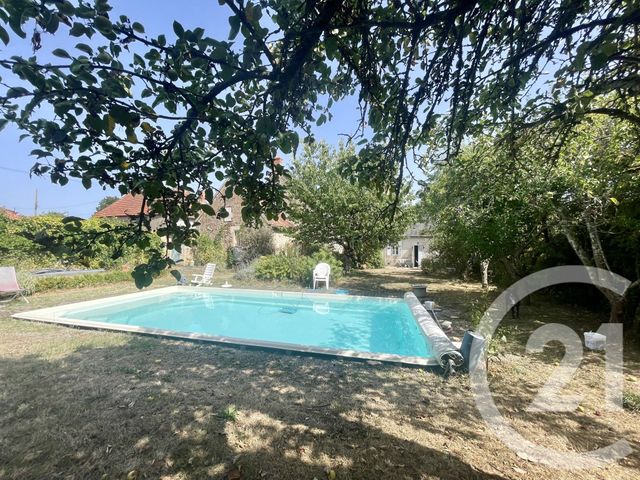 Maison à vendre - 4 pièces - 259,65 m2 - Ste Severe Sur Indre - 36 - CENTRE