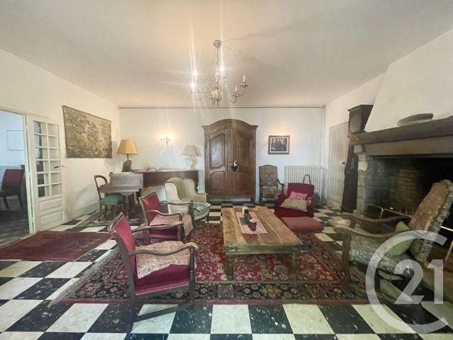 Maison à vendre - 4 pièces - 259,65 m2 - Ste Severe Sur Indre - 36 - CENTRE