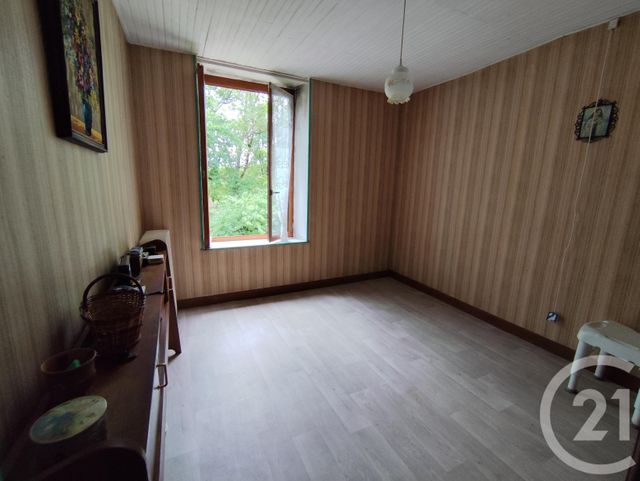 Maison à vendre - 3 pièces - 90,40 m2 - La Chatre - 36 - CENTRE