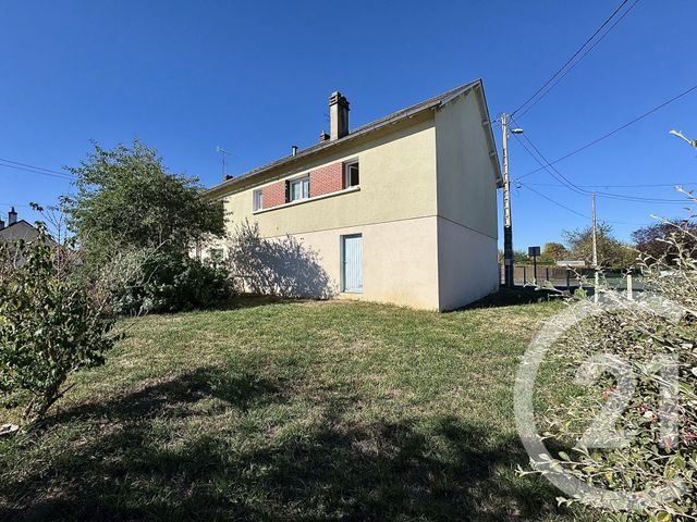 Maison &agrave; vendre - 5 pi&egrave;ces - 93,88 m2 - La Chatre - 36 - CENTRE