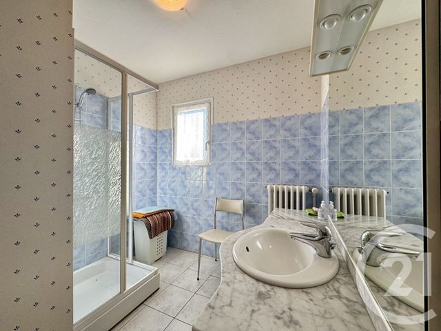 Maison &agrave; vendre - 5 pi&egrave;ces - 93,88 m2 - La Chatre - 36 - CENTRE