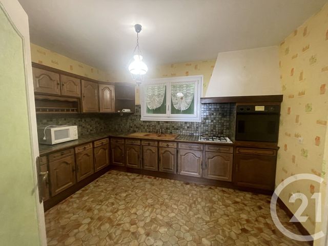 Maison &agrave; vendre - 5 pi&egrave;ces - 99,60 m2 - La Chatre - 36 - CENTRE