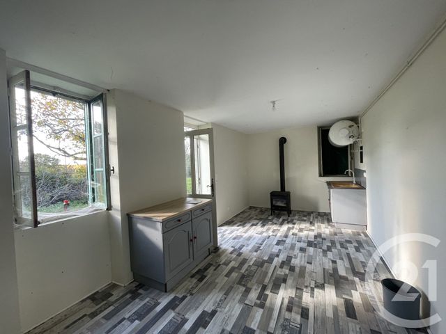 Maison &agrave; vendre - 1 pi&egrave;ce - 27 m2 - St Maur - 18 - CENTRE