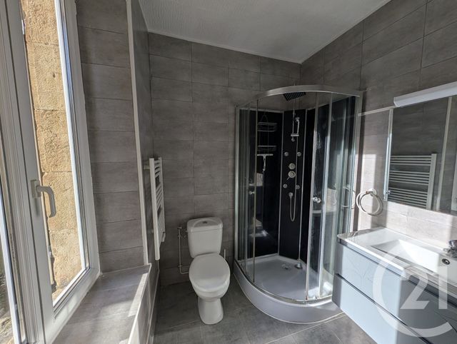 Appartement F2 &agrave; louer - 2 pi&egrave;ces - 36 m2 - La Chatre - 36 - CENTRE