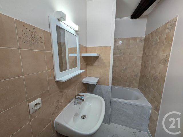 Appartement T2 &agrave; louer - 2 pi&egrave;ces - 33,42 m2 - La Chatre - 36 - CENTRE