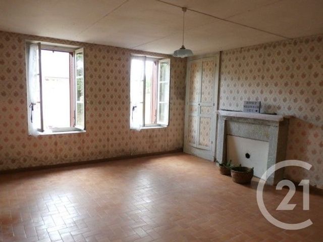 Maison &agrave; vendre - 2 pi&egrave;ces - 30 m2 - St Hilaire En Lignieres - 18 - CENTRE