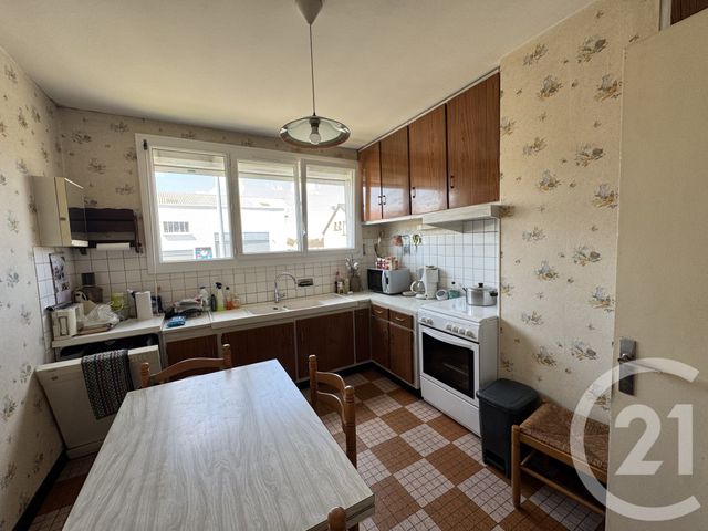 Maison &agrave; vendre - 4 pi&egrave;ces - 80 m2 - La Chatre - 36 - CENTRE