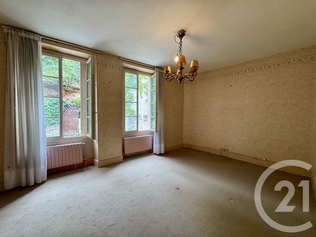 Maison &agrave; vendre - 5 pi&egrave;ces - 130,36 m2 - La Chatre - 36 - CENTRE