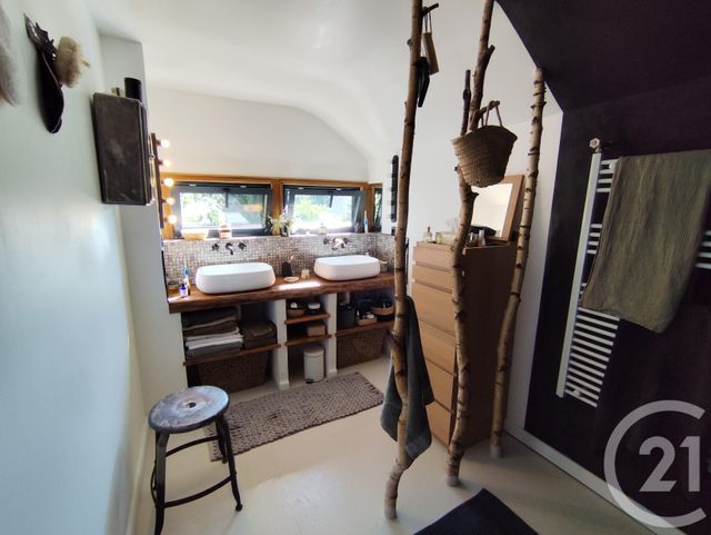 Maison &agrave; vendre - 6 pi&egrave;ces - 202 m2 - La Chatre - 36 - CENTRE