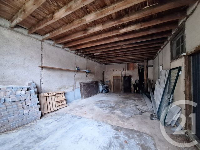 Maison &agrave; vendre - 4 pi&egrave;ces - 95 m2 - Chateaumeillant - 18 - CENTRE